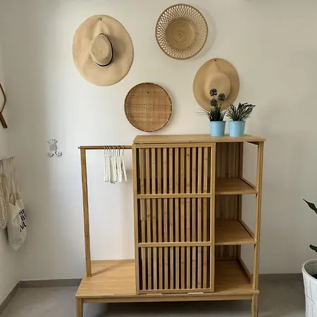 On The Sunny Side Apartment