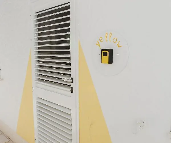 On The Sunny Side Apartment